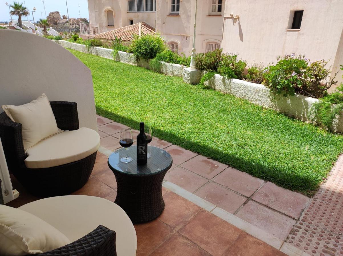 1 Bedroom Beachfront Apartment At Torecilla Beach 네르하 외부 사진