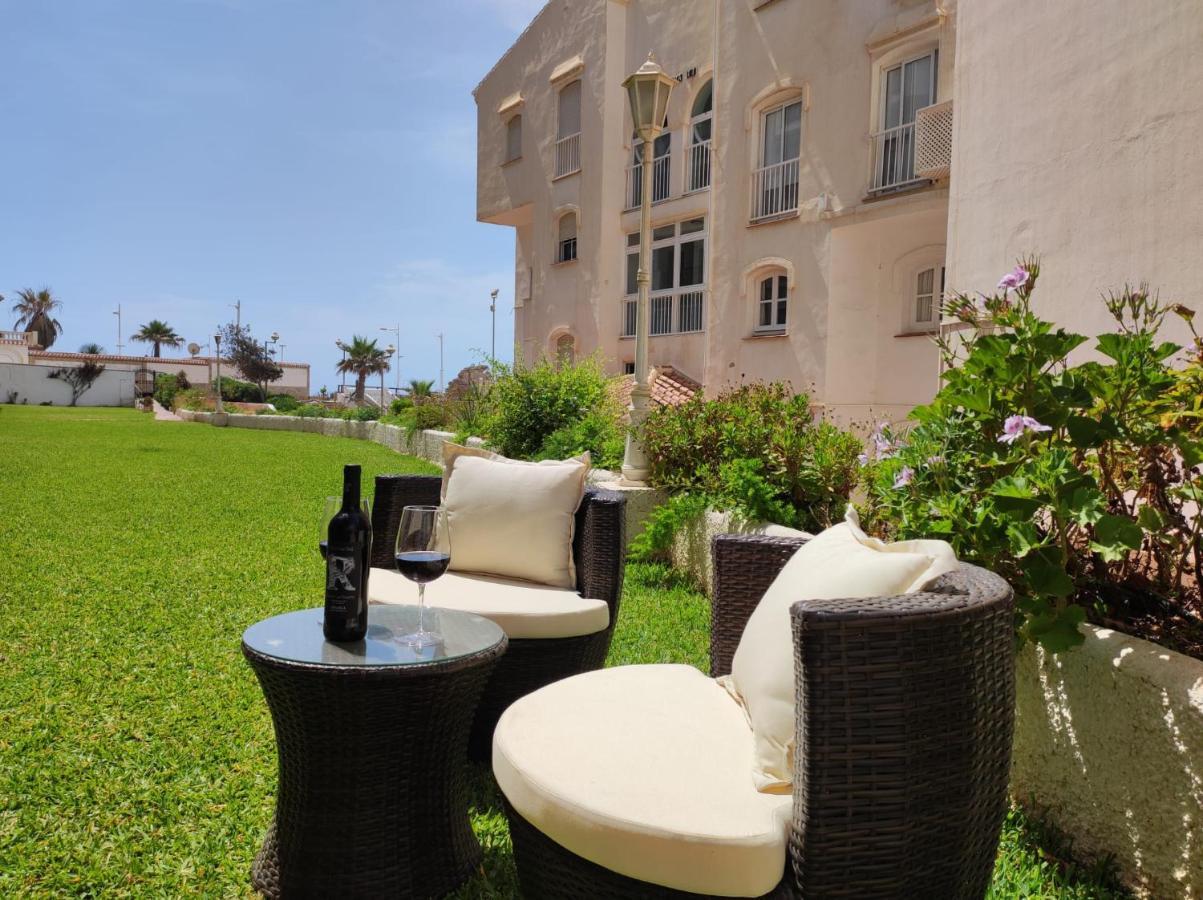 1 Bedroom Beachfront Apartment At Torecilla Beach 네르하 외부 사진