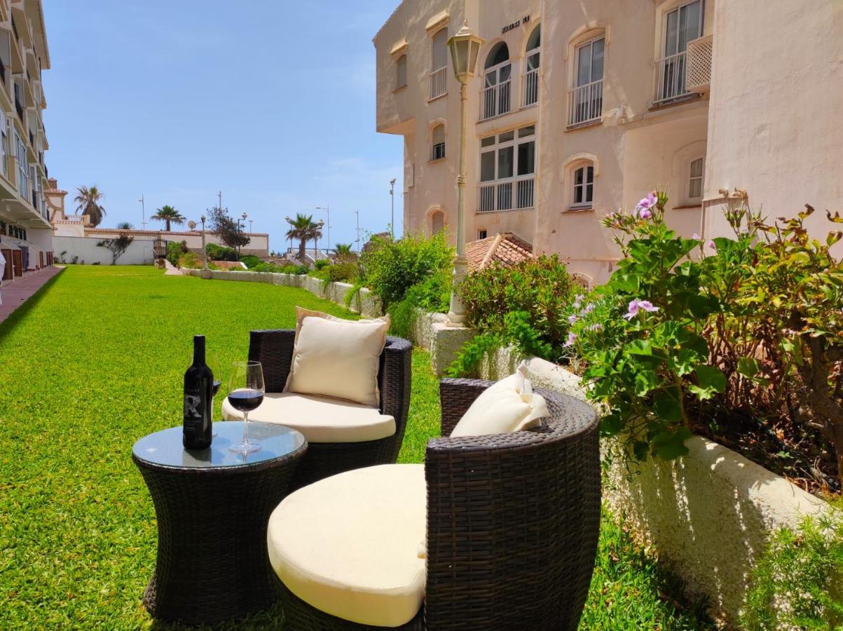 1 Bedroom Beachfront Apartment At Torecilla Beach 네르하 외부 사진