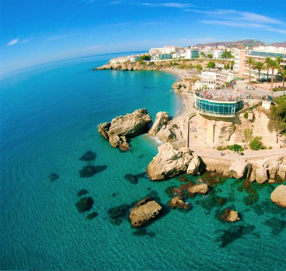 1 Bedroom Beachfront Apartment At Torecilla Beach 네르하 외부 사진